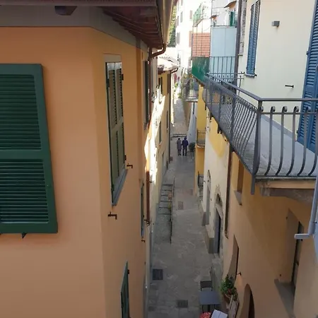 Casa vacanze Downtown - Historic Centre By Villavistalago